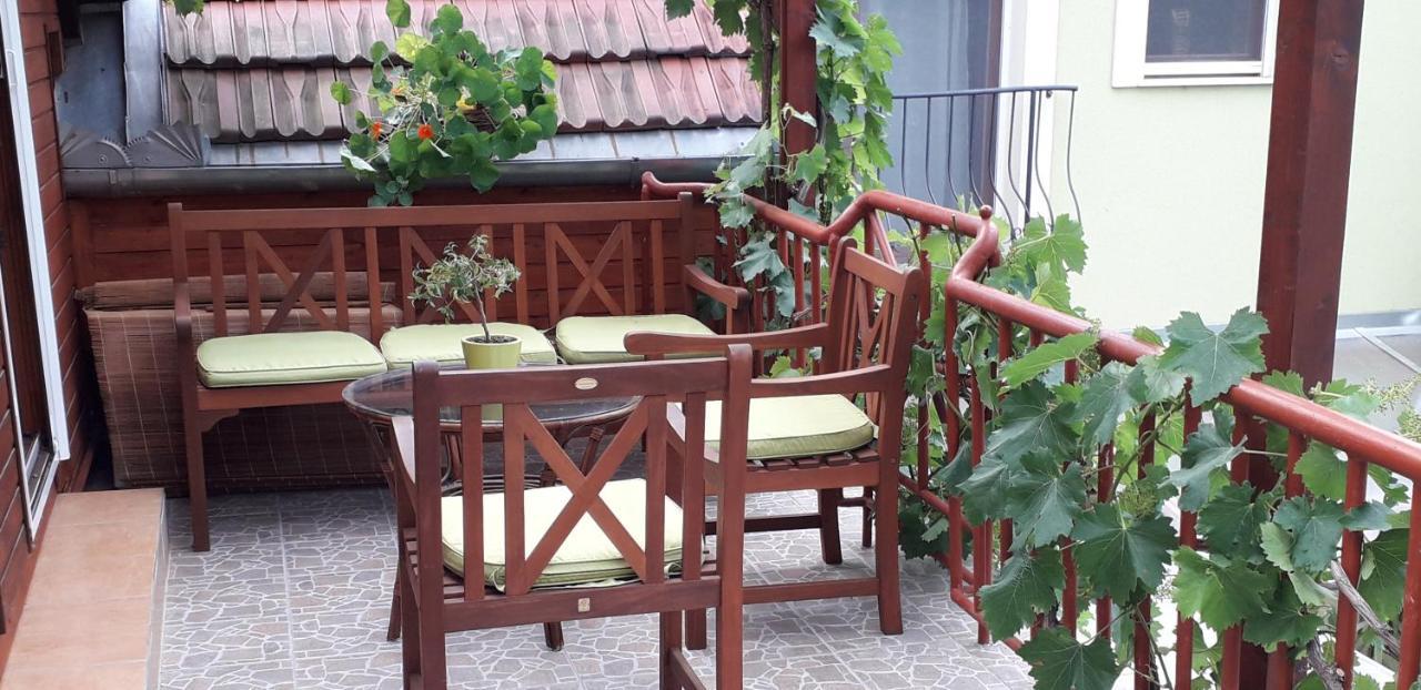 Diana Apartmanhaz Keszthely Exteriör bild