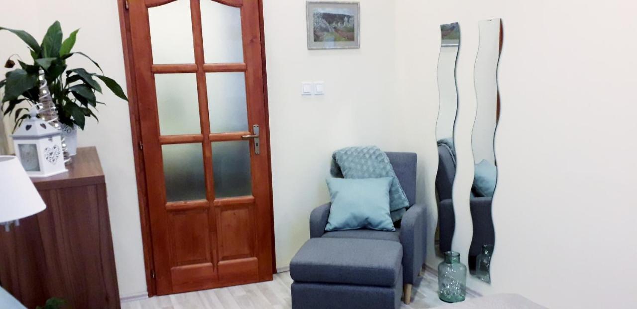 Diana Apartmanhaz Keszthely Exteriör bild