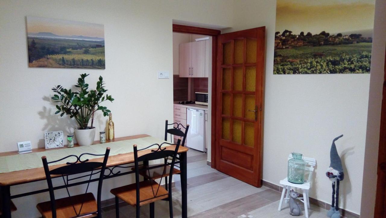 Diana Apartmanhaz Keszthely Exteriör bild