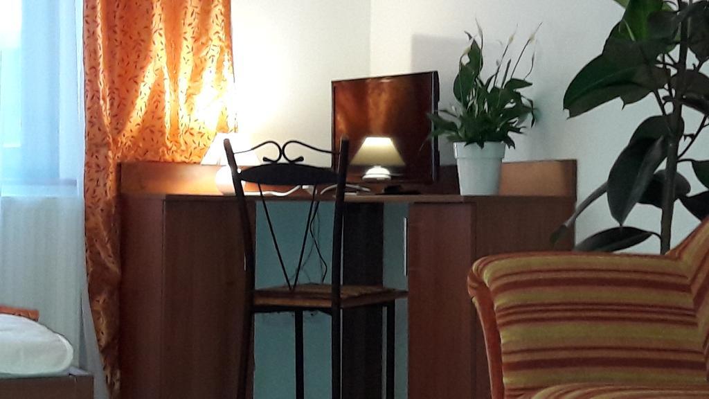 Diana Apartmanhaz Keszthely Exteriör bild