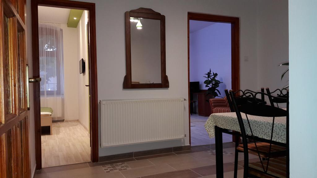 Diana Apartmanhaz Keszthely Exteriör bild