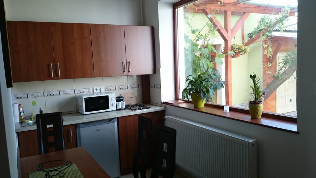 Diana Apartmanhaz Keszthely Exteriör bild